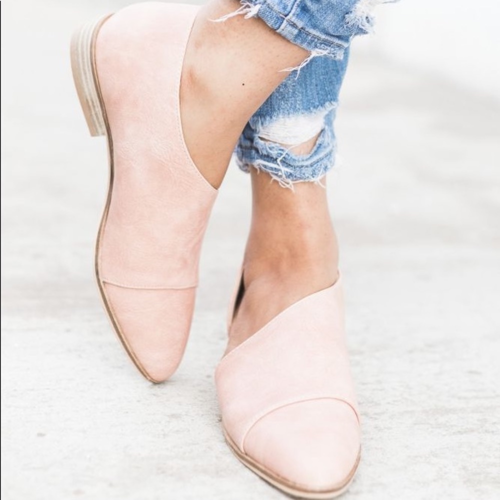 Last one! 7.5 Blush cut flats - Picture 2 of 3